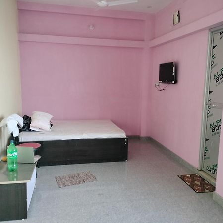 Hotel Radhey Krishna Patna  Buitenkant foto