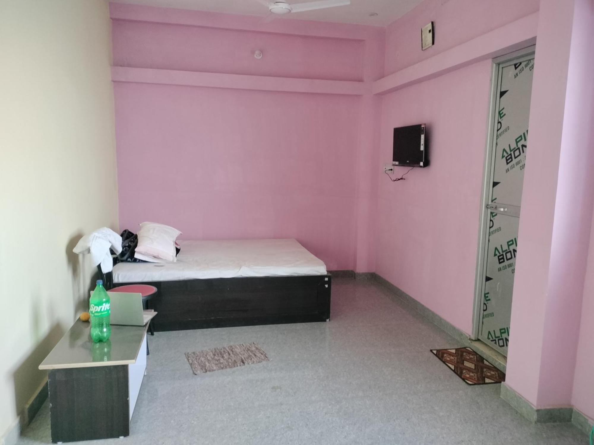 Hotel Radhey Krishna Patna  Buitenkant foto
