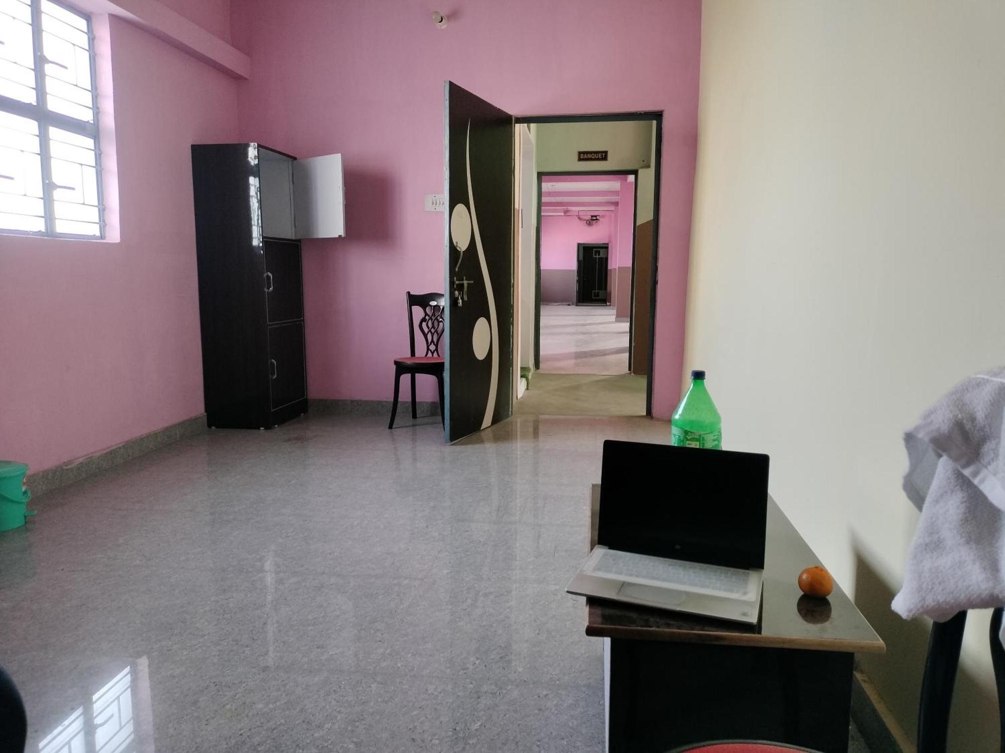 Hotel Radhey Krishna Patna  Buitenkant foto